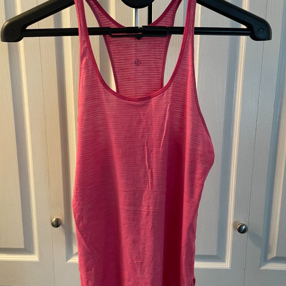 lululemon Tank - Picture 4 of 4